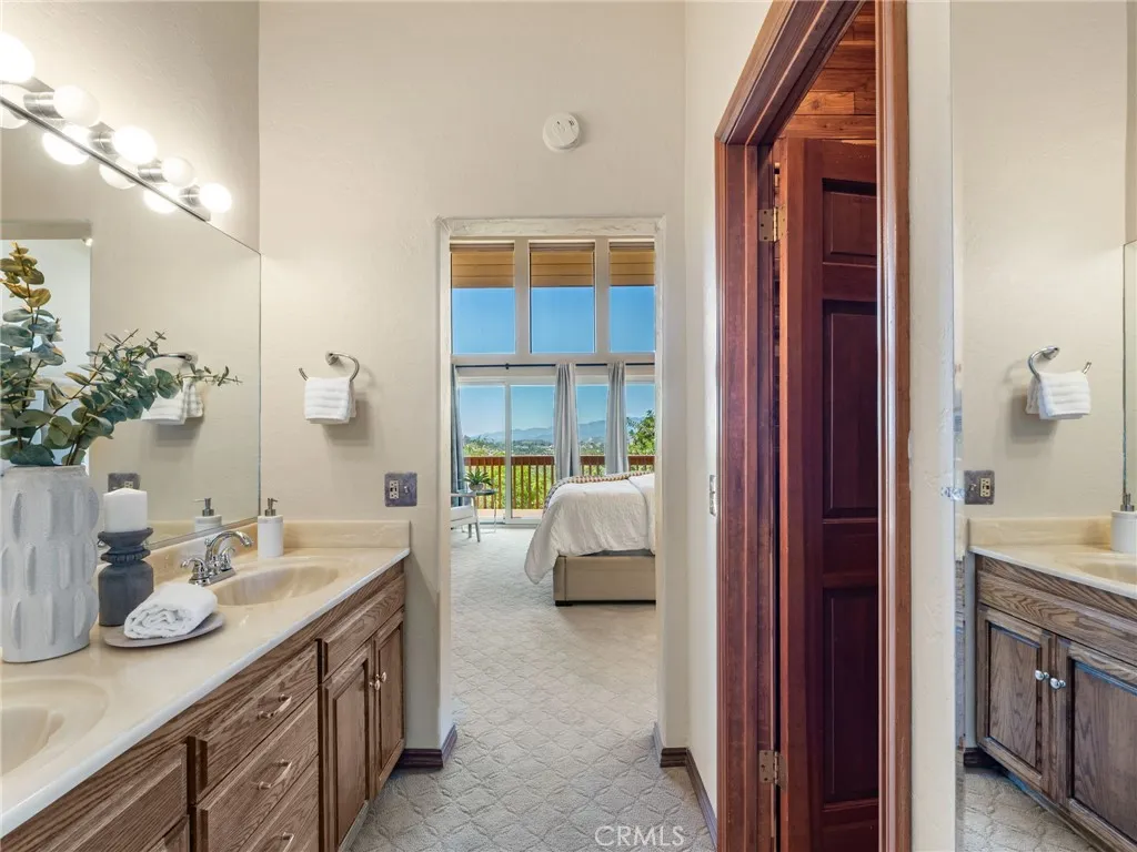 https://cdn.realtyfeed.com/cdn/127/306752550/ab45e86efed34648bab34970e4bc42cd.webp