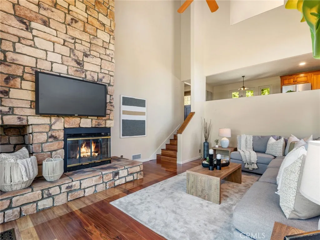 https://cdn.realtyfeed.com/cdn/127/306752550/b4a2c984d706caf9c8d2720f405a09a6.webp