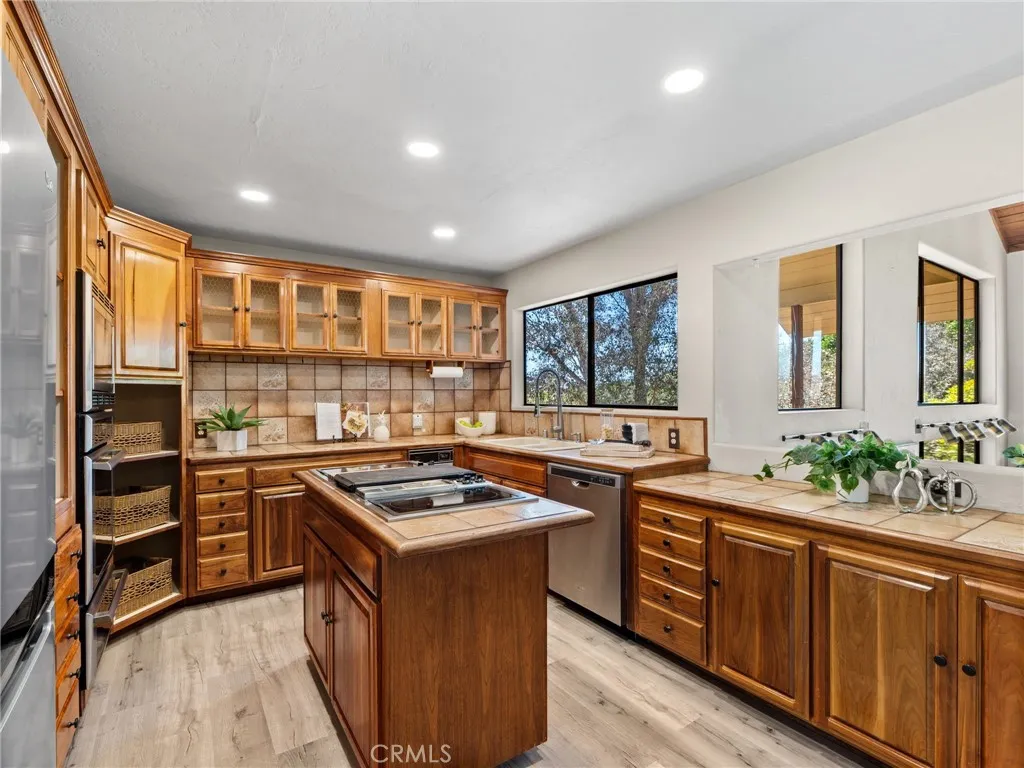 2248 Mil Sorpresas, Fallbrook, CA 92028 - Photo 3 of 62, Fallbrook, CA