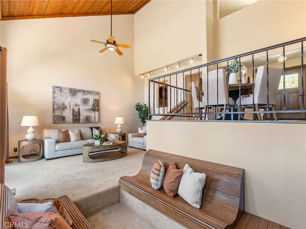 https://cdn.realtyfeed.com/cdn/127/306752550/f09dfbf6068fc5eb9c147f01b73fc30e.webp