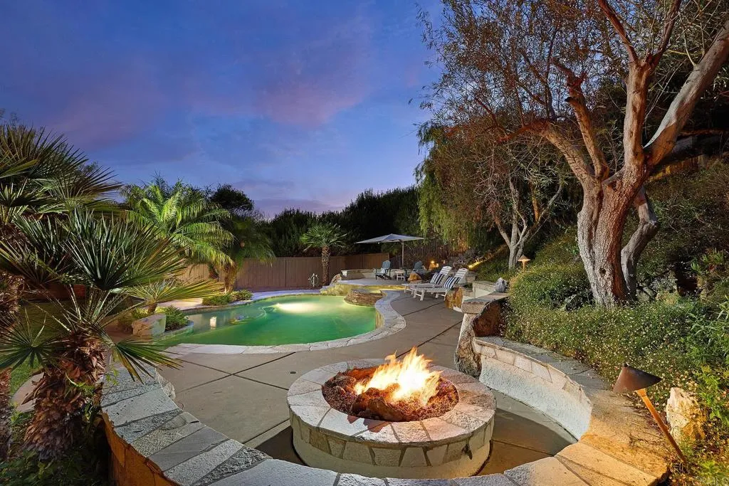 2360 Avenida Helecho, Carlsbad, CA 92009 - Photo 4 of 39, Carlsbad, CA