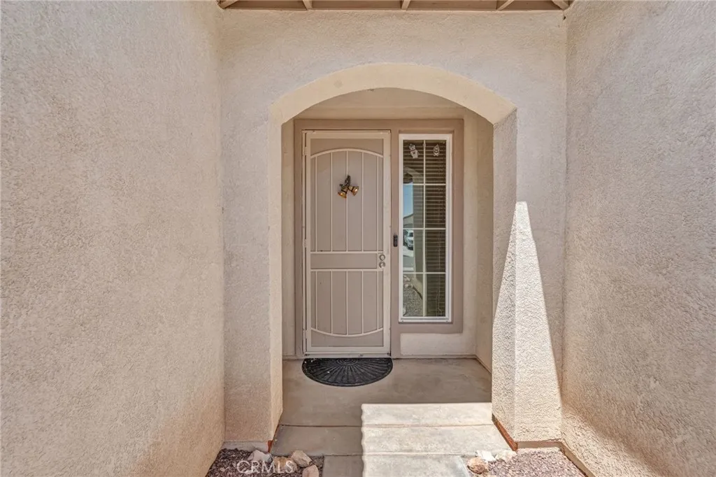 15808 Horizon Way, Adelanto, CA 92301 - Photo 4 of 34, Adelanto, CA