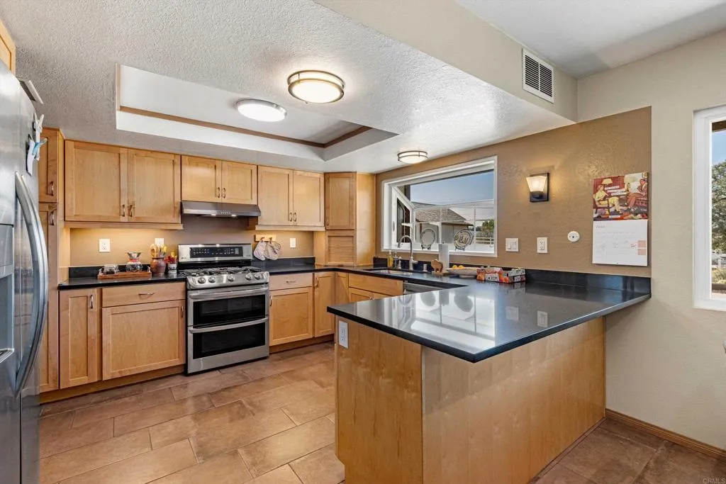 https://cdn.realtyfeed.com/cdn/127/306752566/297ef3f4a0581354f537b7dfb6ae4c23.webp