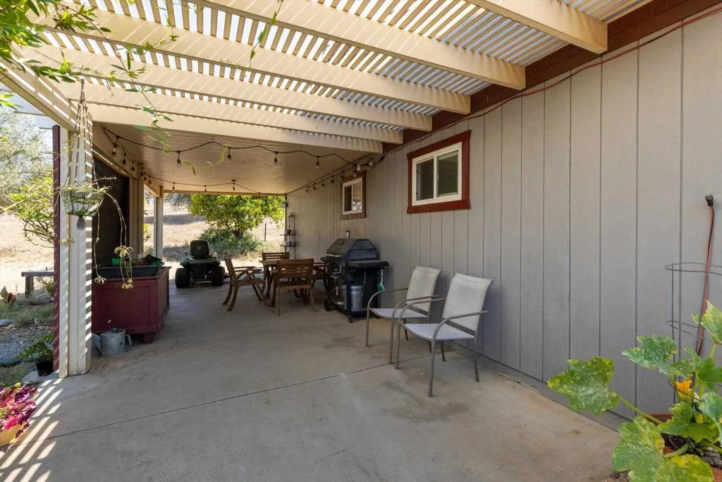 https://cdn.realtyfeed.com/cdn/127/306752566/bbca7fcda8ac6b7c958817d2129bde97.webp