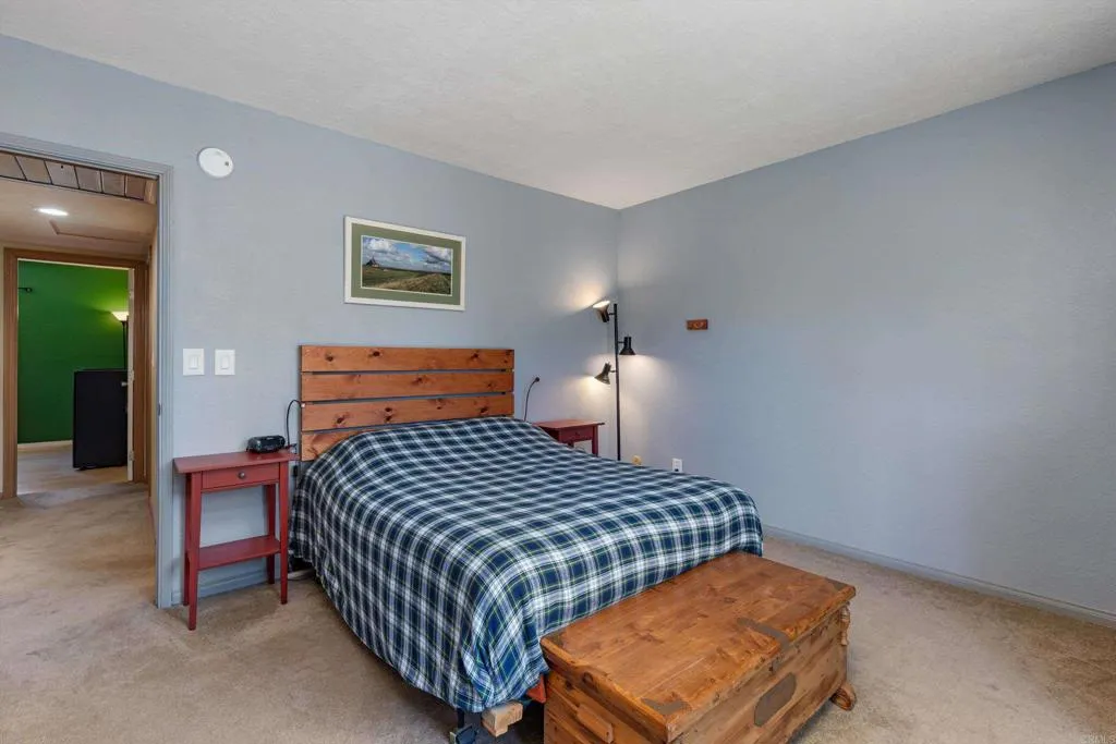 https://cdn.realtyfeed.com/cdn/127/306752566/eb10ef5b26f9222c50301ad362b348b6.webp