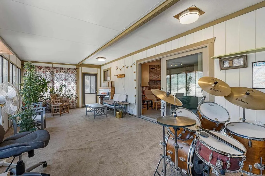 https://cdn.realtyfeed.com/cdn/127/306752566/ede1870e6ce6d4719f63497d220fe31e.webp
