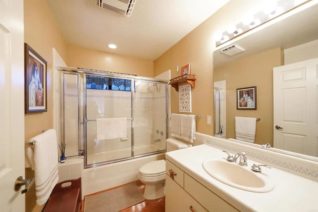 https://cdn.realtyfeed.com/cdn/127/306752571/01c8a222648631d20880618ae3565f55.webp
