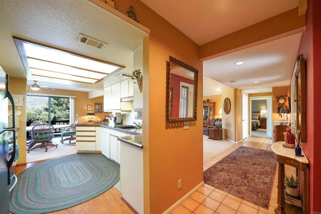 https://cdn.realtyfeed.com/cdn/127/306752571/b9609704142763eada92d1293cb584a0.webp