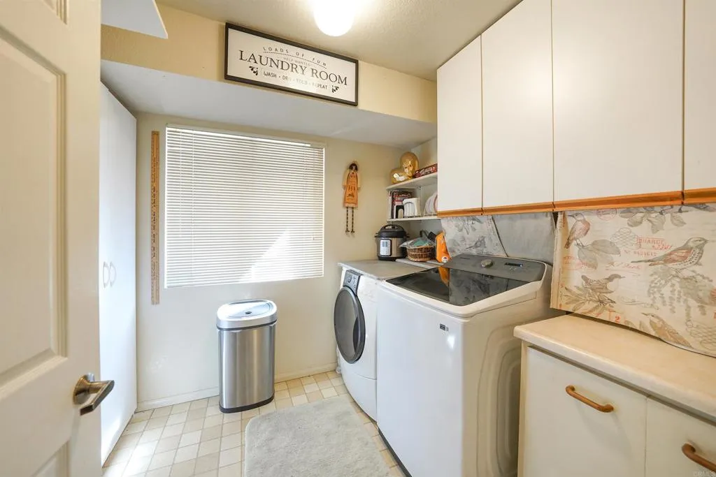 https://cdn.realtyfeed.com/cdn/127/306752571/cc132302bf19562984f3df827971d090.webp