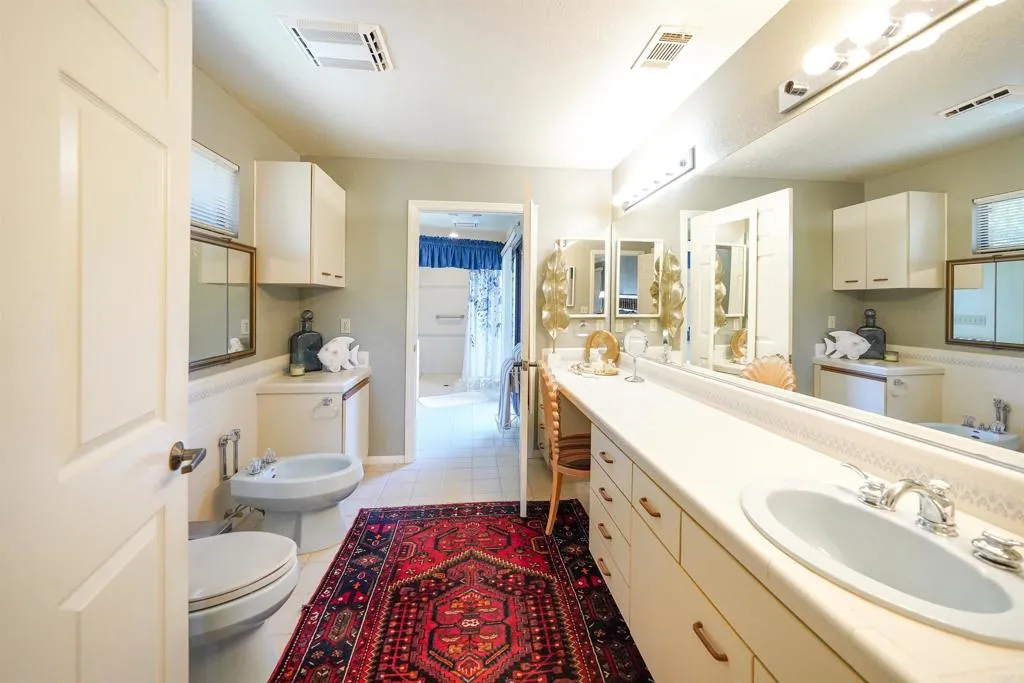 https://cdn.realtyfeed.com/cdn/127/306752571/f4fd0caa22b031e718b3786e7f414966.webp