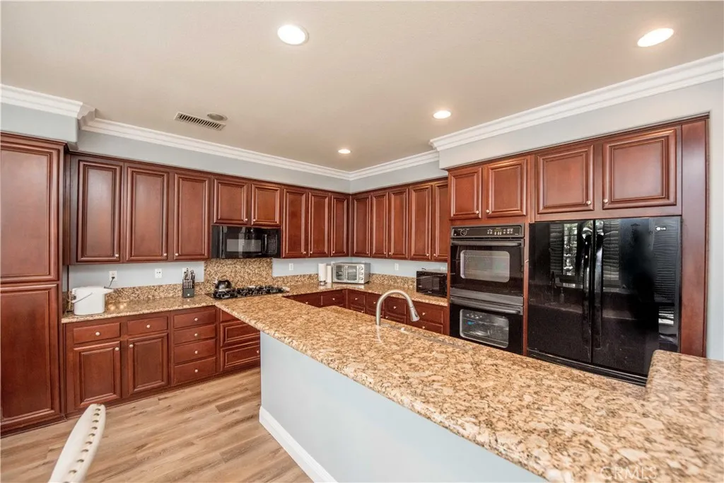2815 Douglas Way, Corona, CA 92882 - Photo 3 of 40, Corona, CA