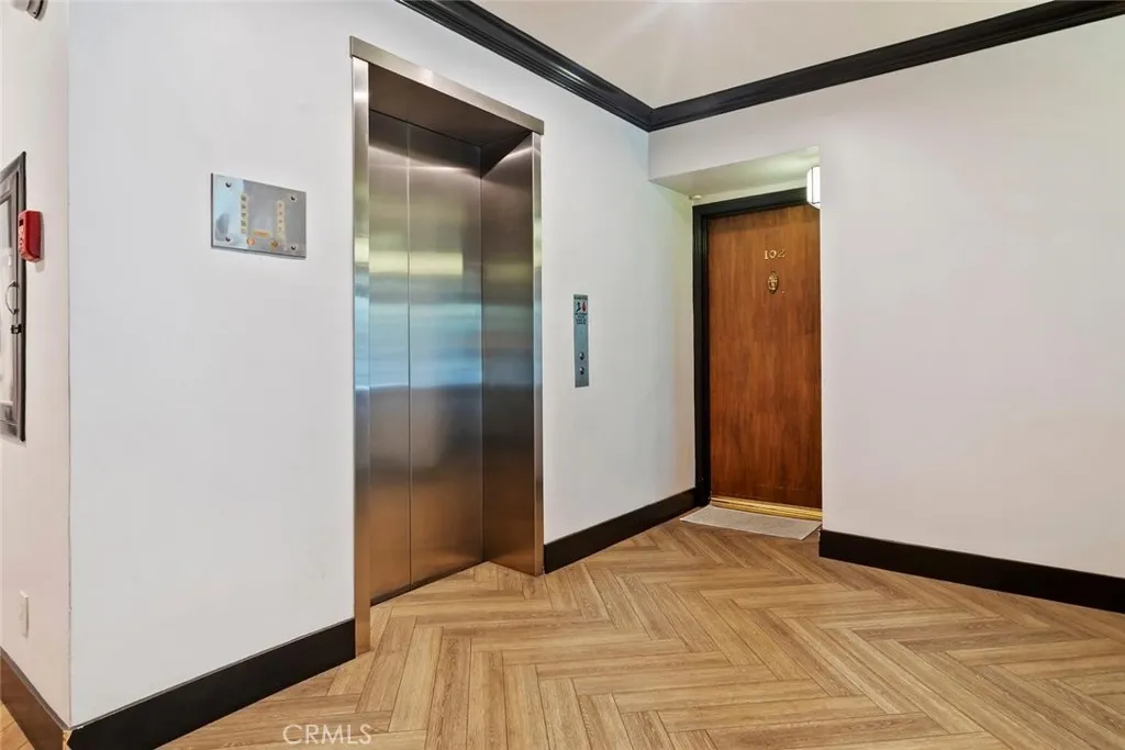 15248 Dickens Street Unit 102, Sherman Oaks, CA 91403 - Photo 5 of 36, Sherman Oaks, CA