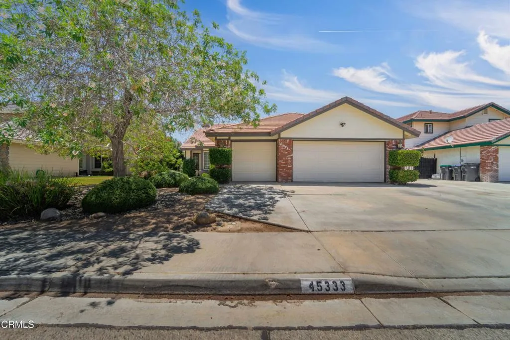 45333 Pickford Avenue, Lancaster, CA 93534 - Main photo, Lancaster, CA