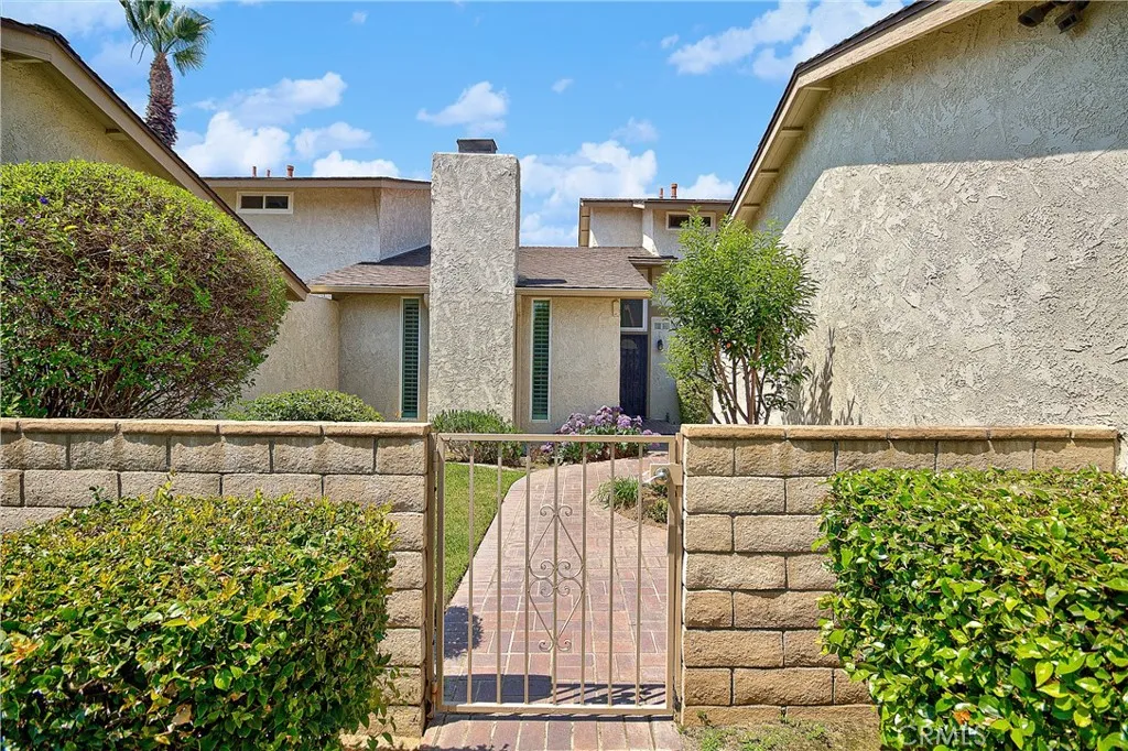 2663 Doubletree, Riverside, CA 92506 - Photo 3 of 50, Riverside, CA