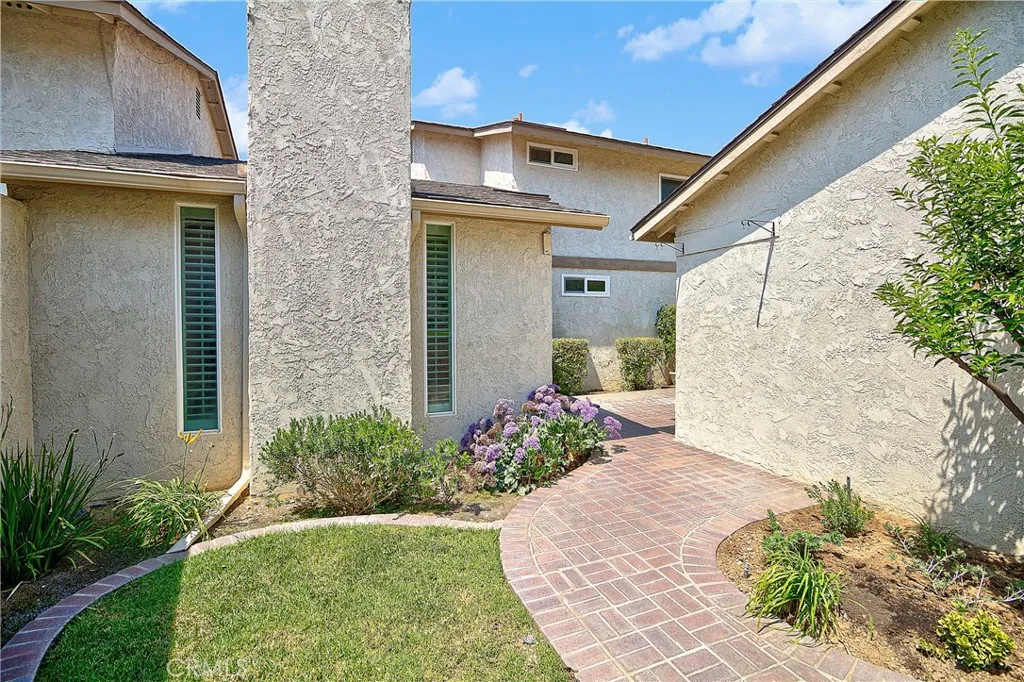 2663 Doubletree, Riverside, CA 92506 - Photo 4 of 50, Riverside, CA