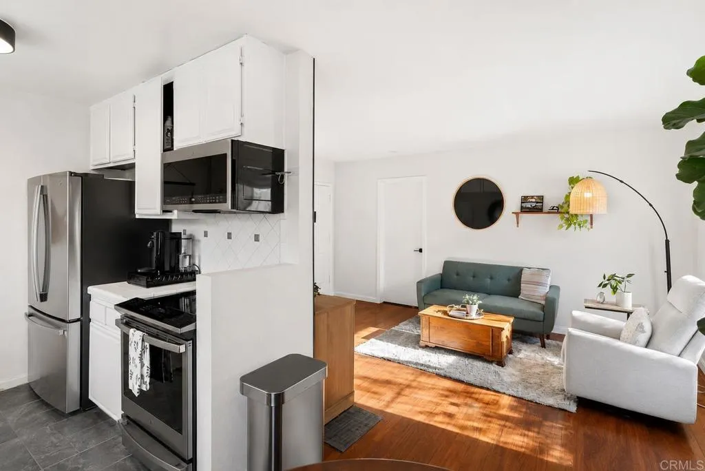 https://cdn.realtyfeed.com/cdn/127/306752586/e6d2fb7b57e4b77fa4fcb854be886f1c.webp