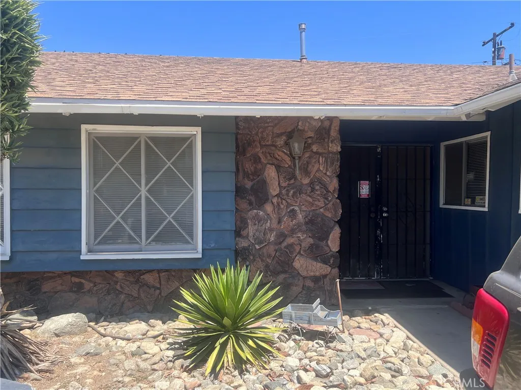 543 N Pampas, Rialto, CA 92376 - Photo 2 of 13, Rialto, CA