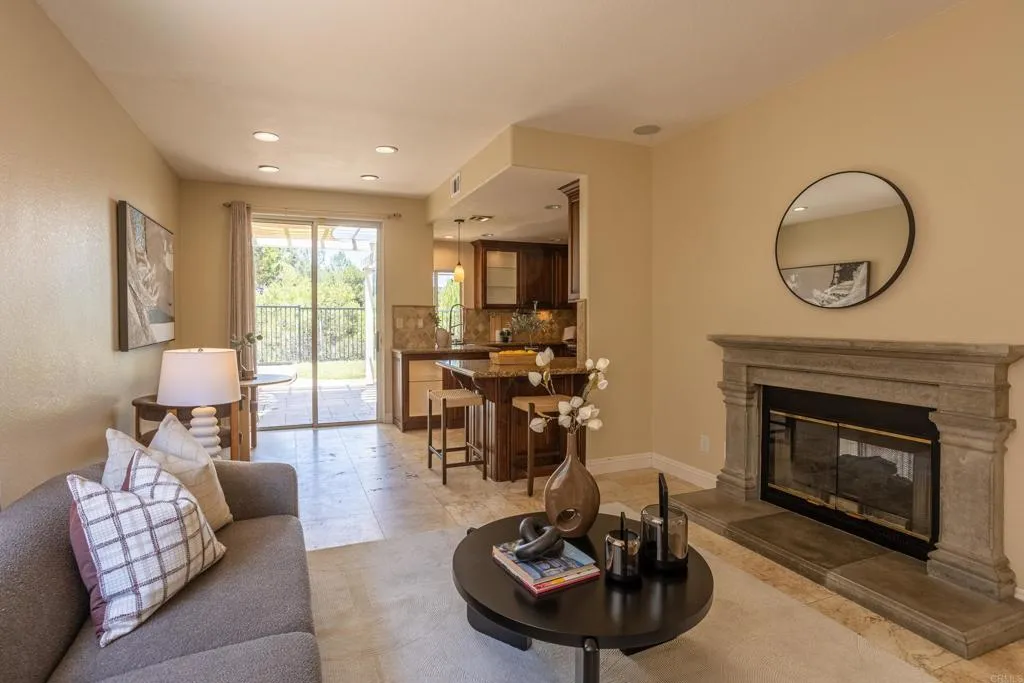 https://cdn.realtyfeed.com/cdn/127/306752589/12725785a5bfca821fa7cd9ec6c3e979.webp