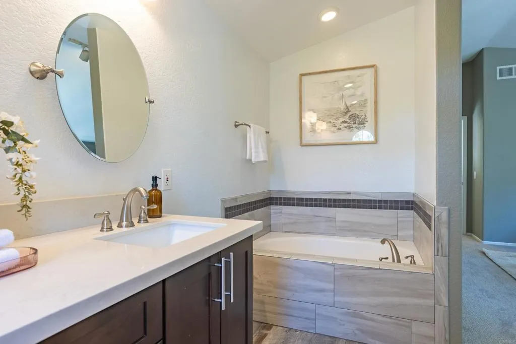 https://cdn.realtyfeed.com/cdn/127/306752589/4d5278bc04eee609a740bd1d524f39c8.webp