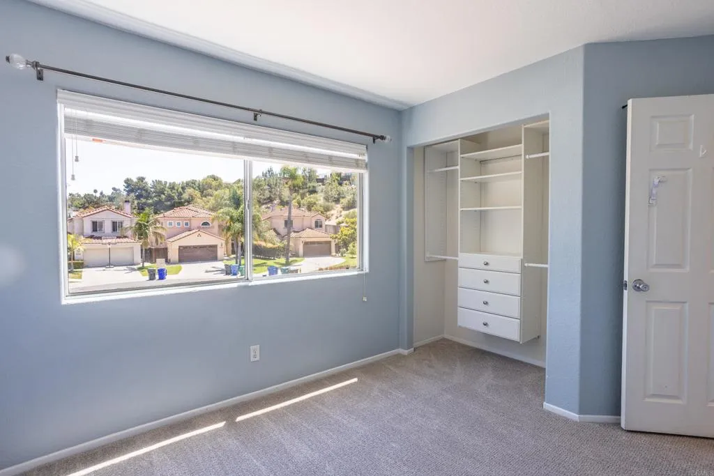 https://cdn.realtyfeed.com/cdn/127/306752589/53880cf8060881ae436fcd14938c4e57.webp