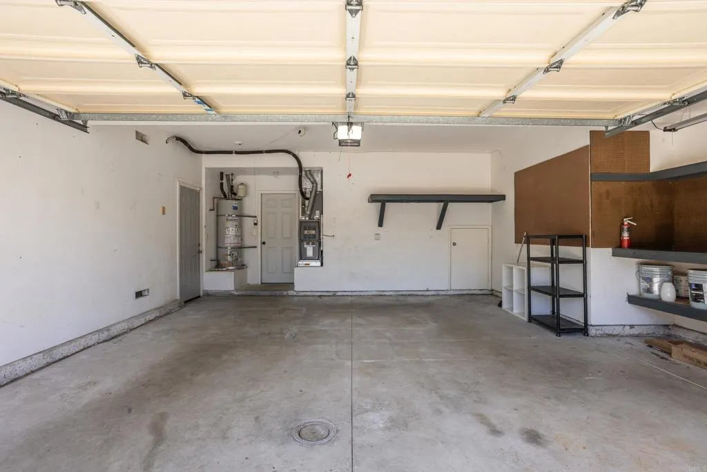 https://cdn.realtyfeed.com/cdn/127/306752589/6f88a6d16b67147e4a3a340682e8703f.webp