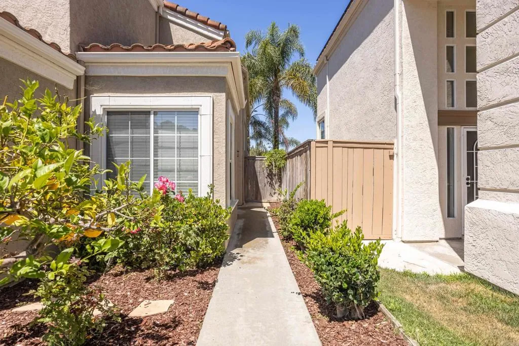 https://cdn.realtyfeed.com/cdn/127/306752589/89c0e61c42b9a385aac82a8fe22b3e9a.webp