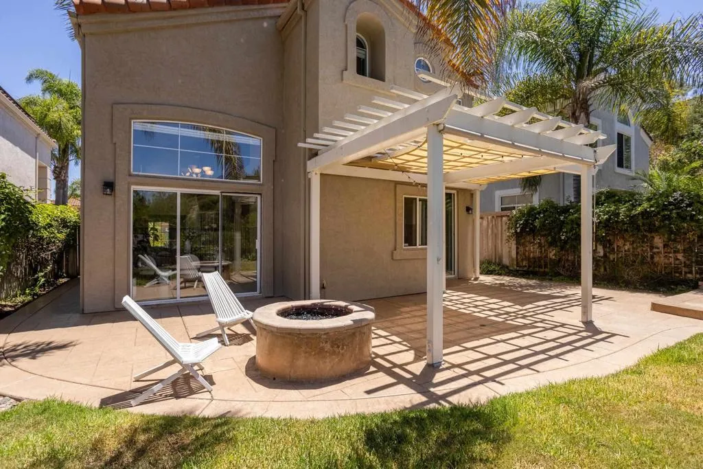https://cdn.realtyfeed.com/cdn/127/306752589/970c6a0736367b99aa42e63b95152f31.webp