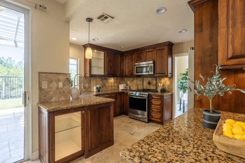 https://cdn.realtyfeed.com/cdn/127/306752589/a91de601fc969b5e57b965f7aa6717dc.webp