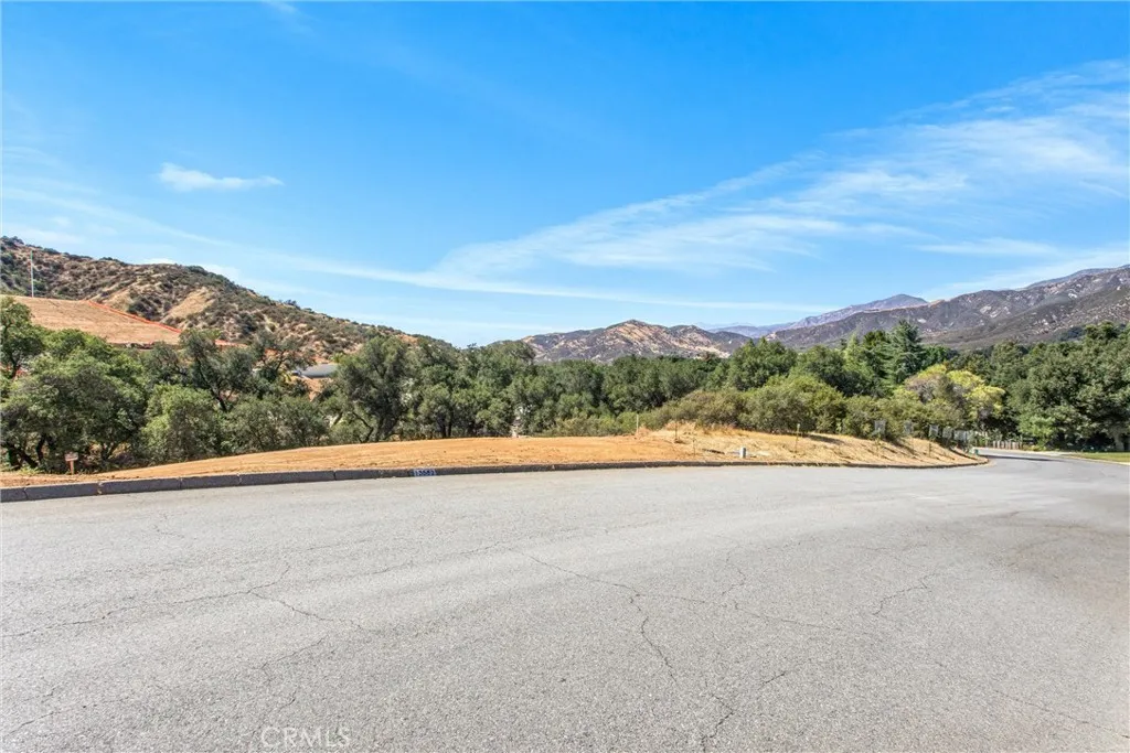 13582 Oak Mountain, Yucaipa, CA 92399 - Photo 2 of 13, Yucaipa, CA