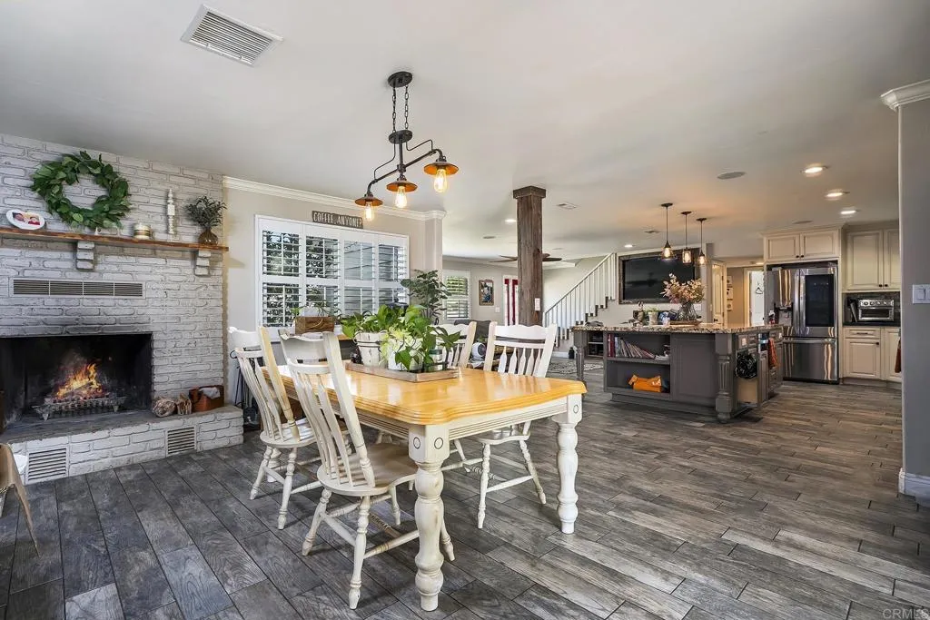 https://cdn.realtyfeed.com/cdn/127/306752608/116d10c36d8cc0a82b0ee0914f32d9b5.webp