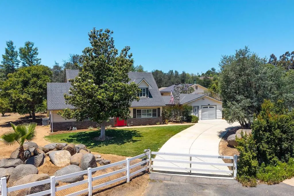 https://cdn.realtyfeed.com/cdn/127/306752608/41cd1f89476be5927ae2860d4d3e3c0b.webp