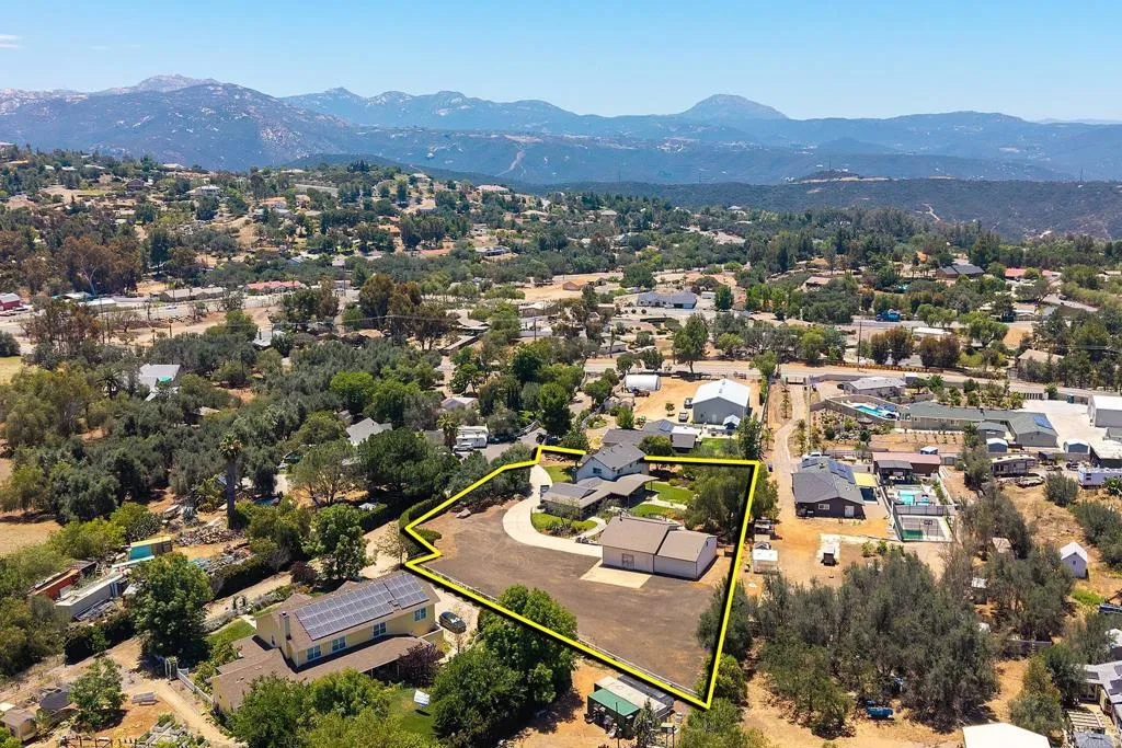 https://cdn.realtyfeed.com/cdn/127/306752608/60253e7a60732227435dc2b6cb65f2ee.webp