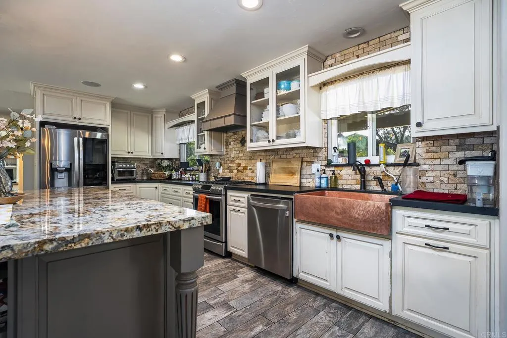 https://cdn.realtyfeed.com/cdn/127/306752608/7cf880bd45f0c60a1264c60b7e3f5fda.webp