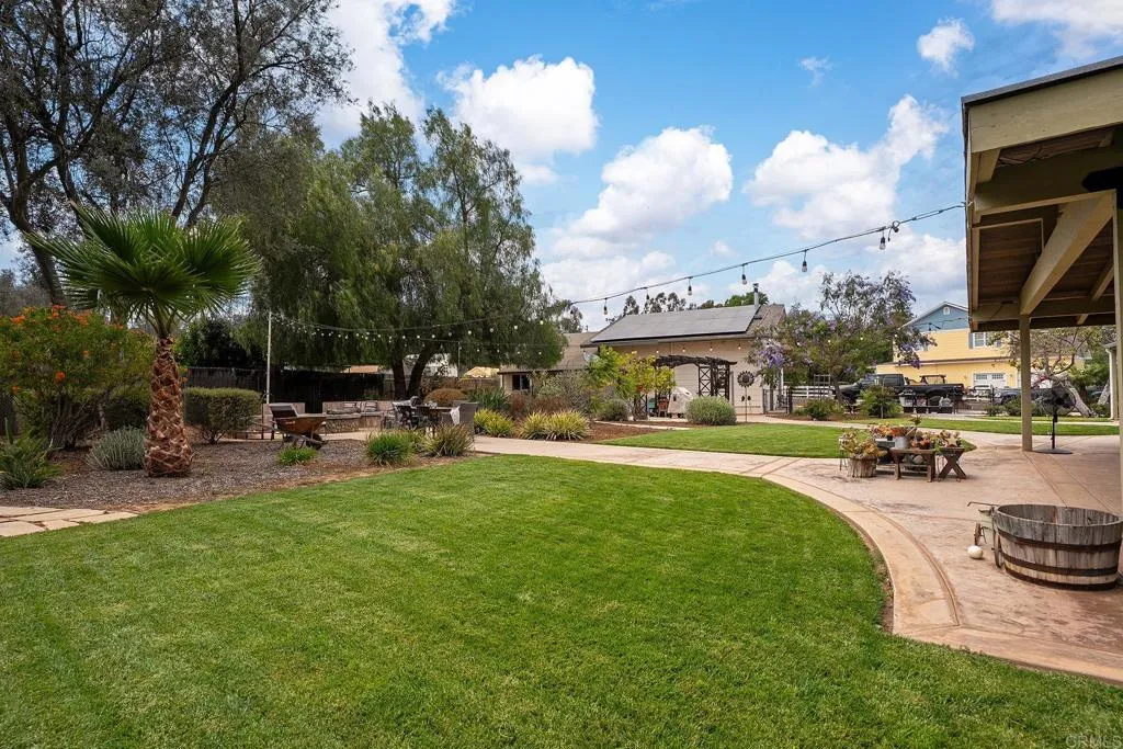 https://cdn.realtyfeed.com/cdn/127/306752608/9bb85caa6f16093cd96b58dec49224dd.webp