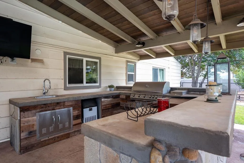 https://cdn.realtyfeed.com/cdn/127/306752608/bc5e4e44ac3aa0fdd09bd5c7294234d0.webp