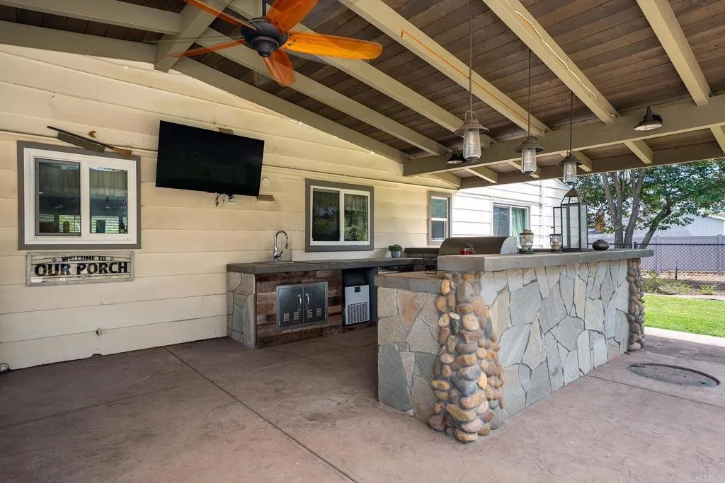 https://cdn.realtyfeed.com/cdn/127/306752608/bd73f5f6b1c7cce26a88b1bfb8a1364c.webp