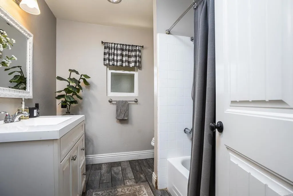 https://cdn.realtyfeed.com/cdn/127/306752608/cd8d776cd75579f40ec7ebee1ed9a312.webp