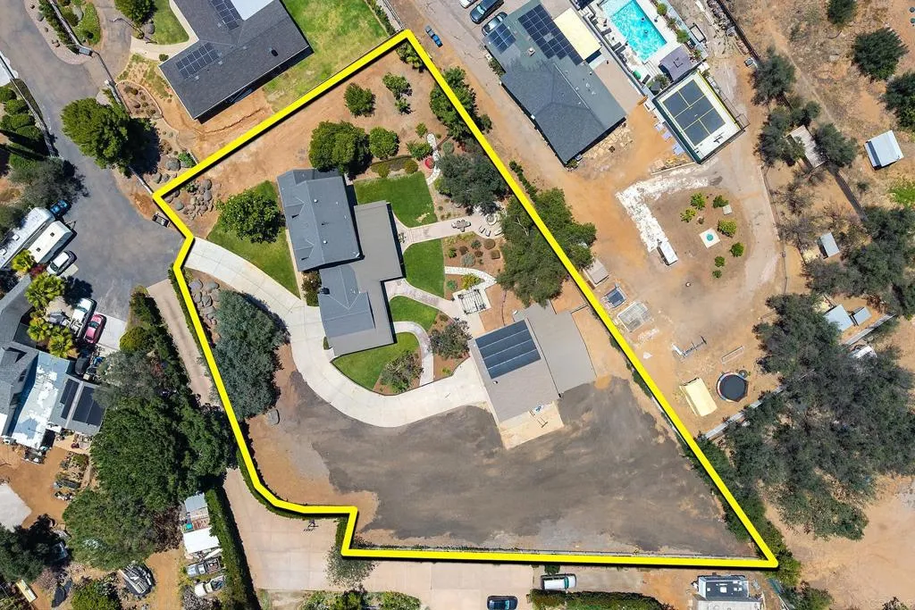 https://cdn.realtyfeed.com/cdn/127/306752608/dc6d723e19ec3c73ebcb9c8e3140b2a6.webp