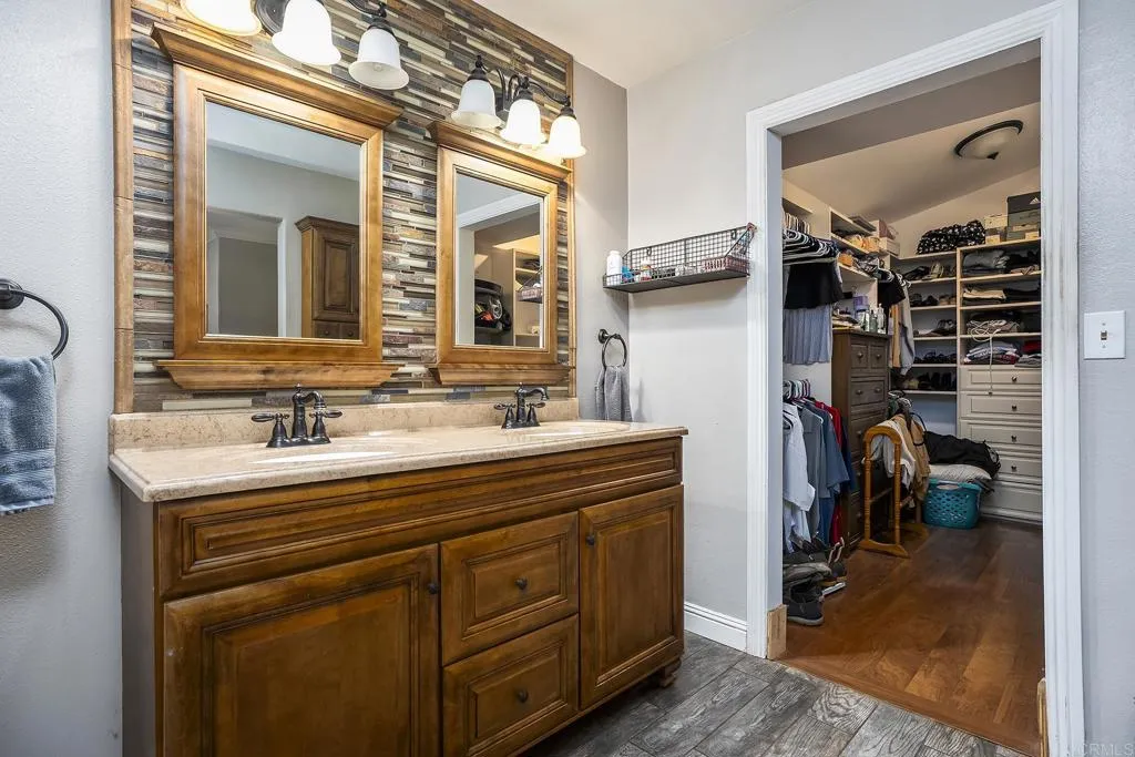 https://cdn.realtyfeed.com/cdn/127/306752608/f9621c3950ae3c8c620dbe0f8bf0f7cc.webp