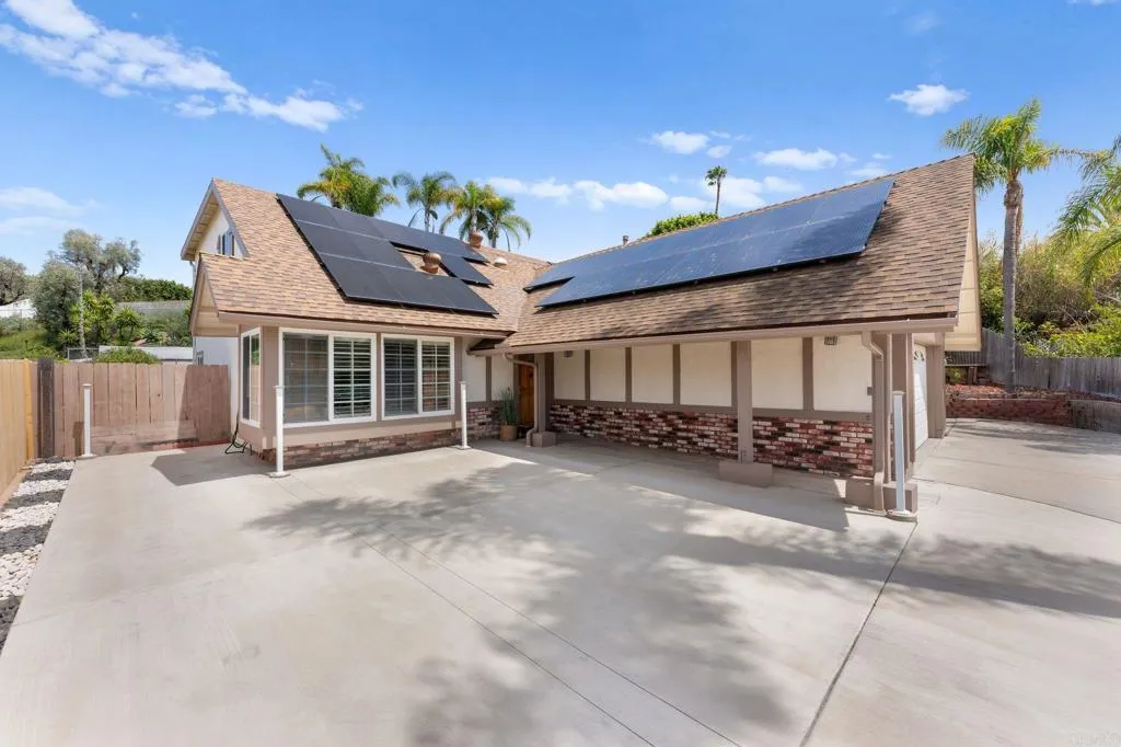 https://cdn.realtyfeed.com/cdn/127/306752641/21d332f36195bab510d30e695760c0c4.webp