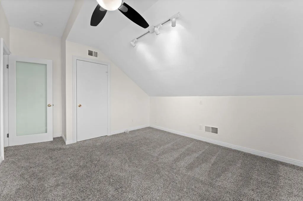 https://cdn.realtyfeed.com/cdn/127/306752641/563b3e43344d5c4bd72fefe7a7201a60.webp