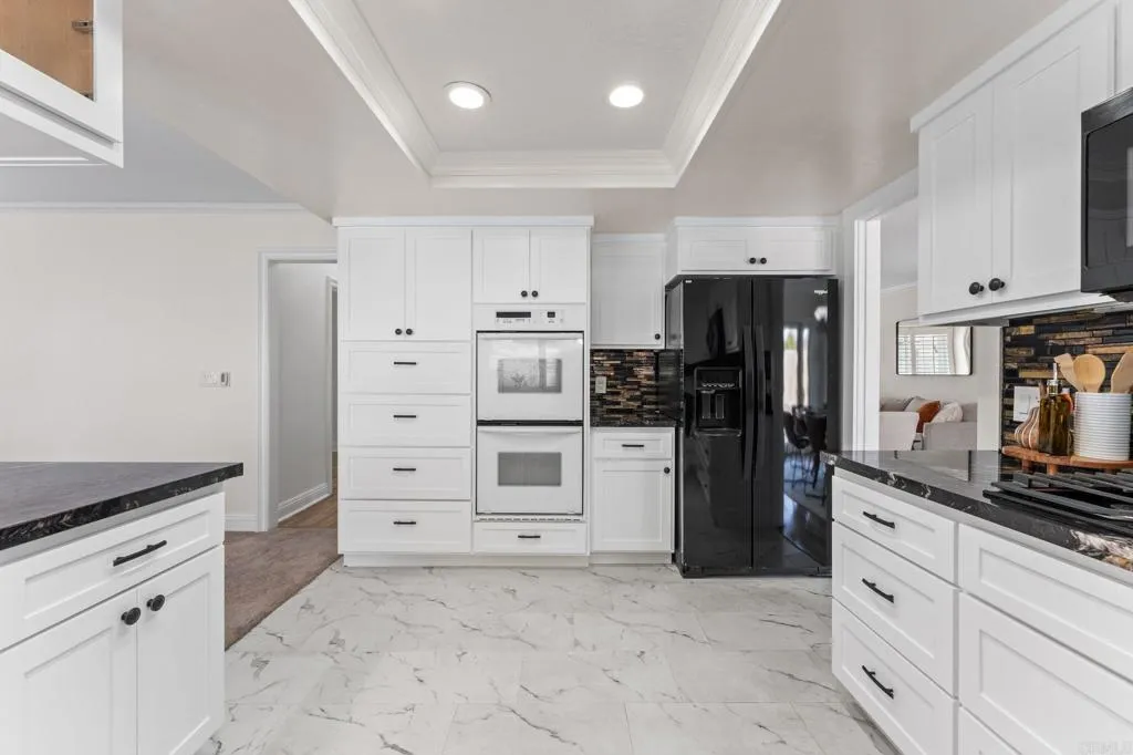https://cdn.realtyfeed.com/cdn/127/306752641/9718cd39986a4b4e55259ec24c279987.webp