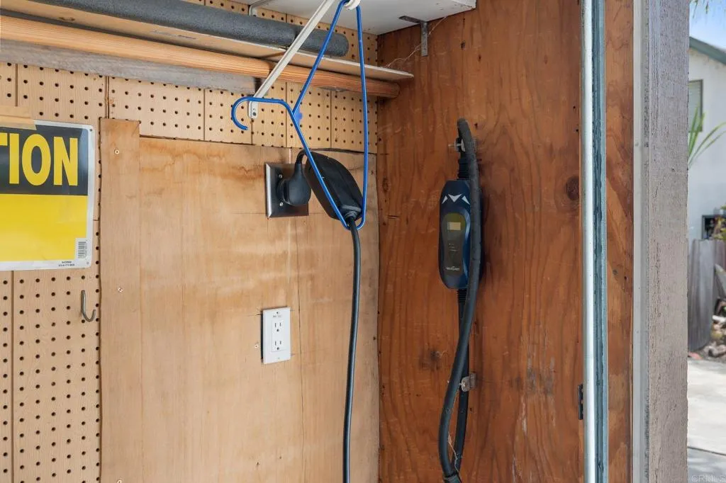 https://cdn.realtyfeed.com/cdn/127/306752641/9b1246d2773d88dde52aedf50292ad20.webp