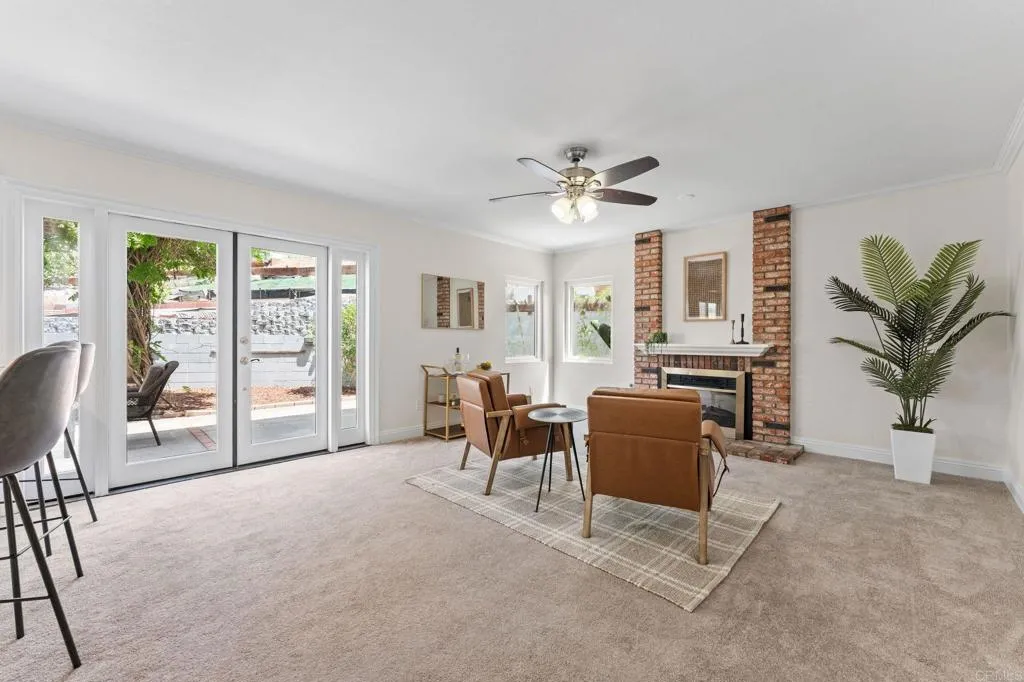 https://cdn.realtyfeed.com/cdn/127/306752641/f911e8f5c9cb4456adf8bd4acb49e524.webp