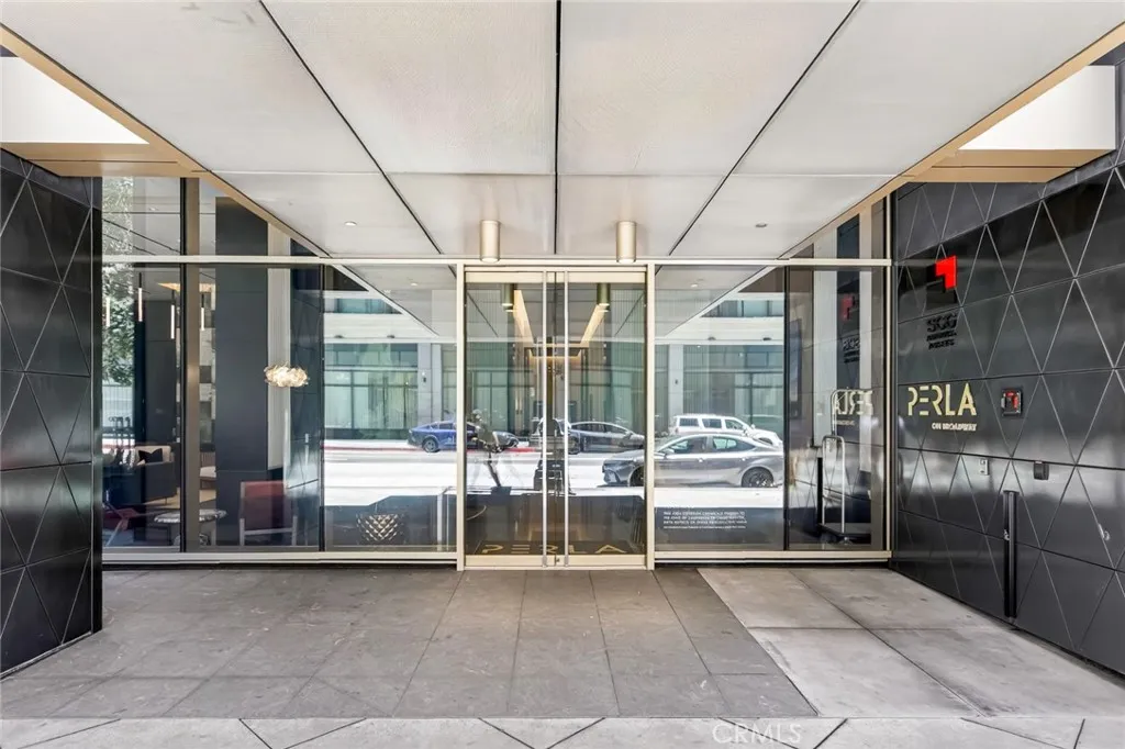 400 S Broadway Unit 1513, Los Angeles, CA 90013 - Main photo, Los Angeles, CA
