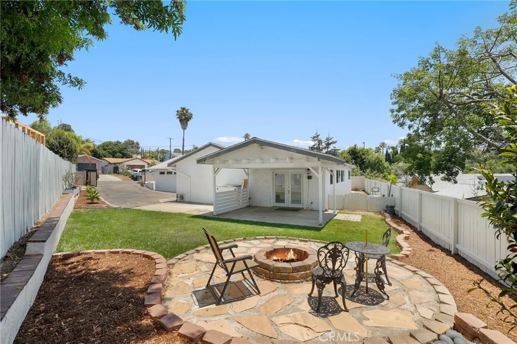 https://cdn.realtyfeed.com/cdn/127/306752654/aba660c93c0feebb319e25811b5c54a0.webp