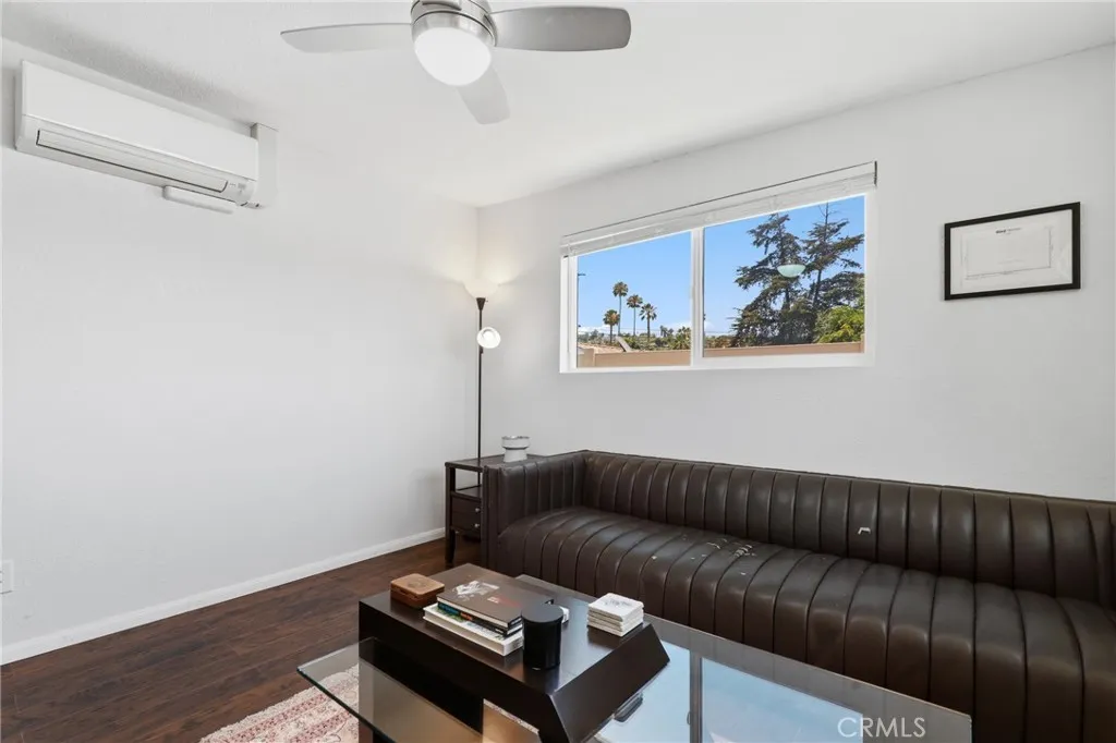 https://cdn.realtyfeed.com/cdn/127/306752654/b4f68081afc645e75a9e5f8ec6203980.webp