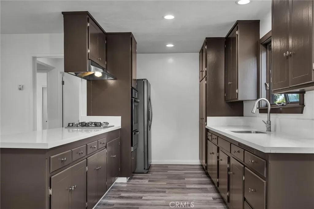 727 S Elvira Avenue, Redondo Beach, CA 90277 - Photo 5 of 16, Redondo Beach, CA