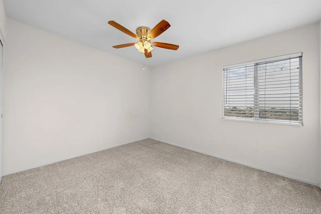 https://cdn.realtyfeed.com/cdn/127/306752710/00dc3e8e49a21a988c373b9a931945eb.webp