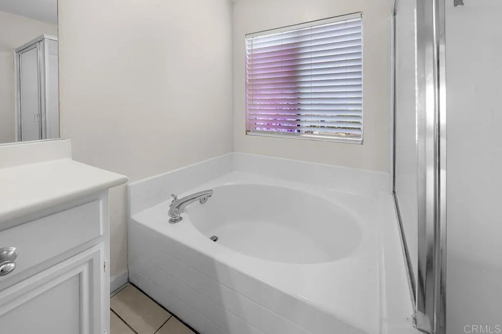 https://cdn.realtyfeed.com/cdn/127/306752710/624fb1762ab2e86c1a84f26e13befc4a.webp
